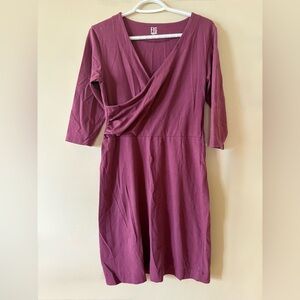 FIG Voyage Wrap Front Travel Dress Burgundy 3/4 Sleeve Size L Made in Canada